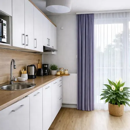 Prywatne W Forest Appartement *